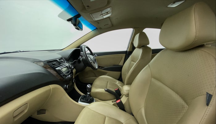 2013 Hyundai Verna FLUIDIC 1.6 SX VTVT OPT, Petrol, Manual, 49,389 km, Right Side Front Door Cabin