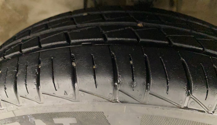 2019 Maruti Alto LXI, Petrol, Manual, 9,029 km, Left Front Tyre Tread