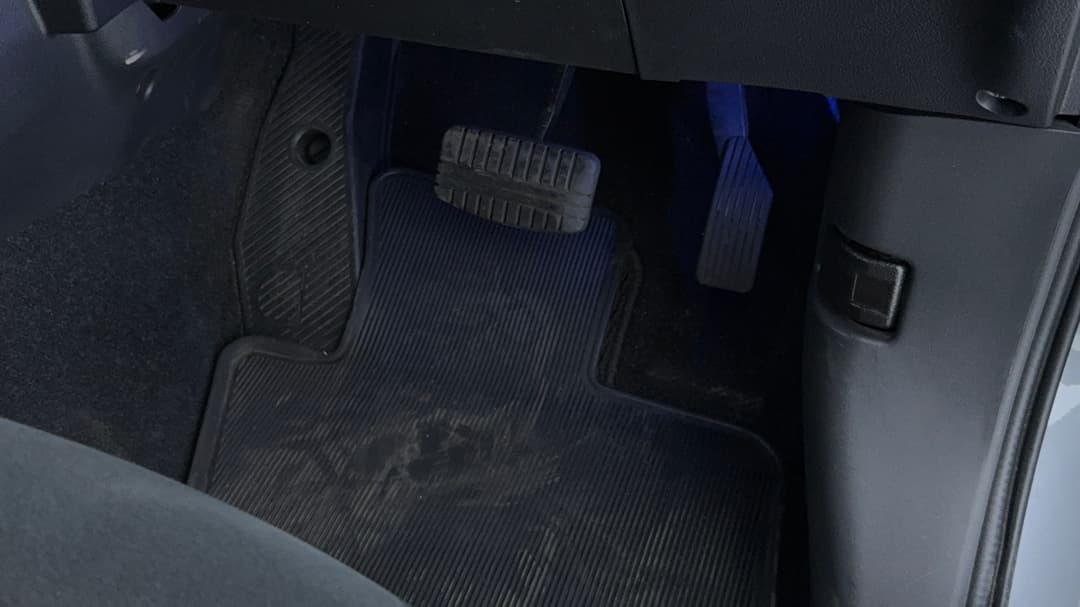 2021 Mitsubishi Outlander Black Edition 7 Seat (2WD), Automatic, 98176 km, Pedals and Footmat