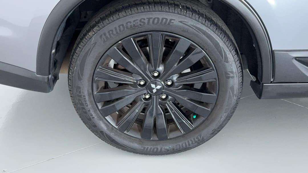 2021 Mitsubishi Outlander Black Edition 7 Seat (2WD), Automatic, 98176 km, Right Rear Wheel