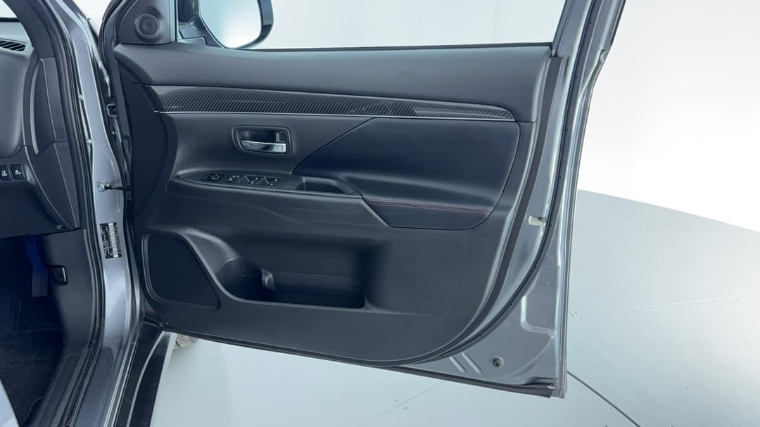 2021 Mitsubishi Outlander Black Edition 7 Seat (2WD), Automatic, 98176 km, Speaker View