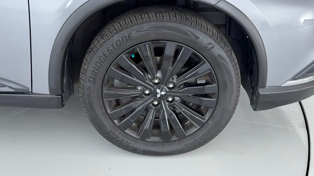 2021 Mitsubishi Outlander Black Edition 7 Seat (2WD), Automatic, 98176 km, Right Front Wheel