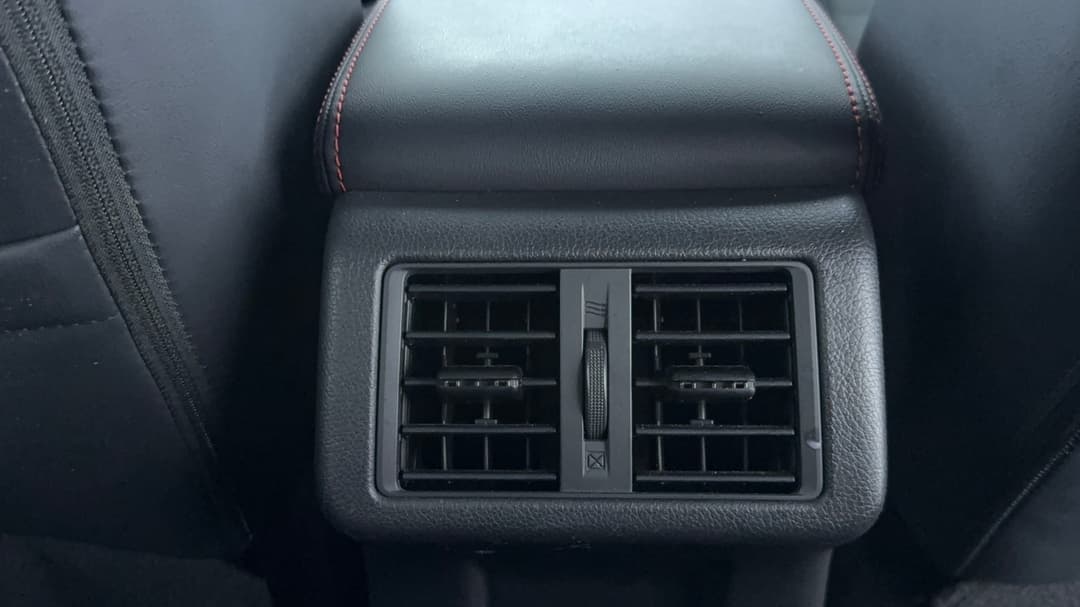 2021 Mitsubishi Outlander Black Edition 7 Seat (2WD), Automatic, 98176 km, Rear A/C Vent