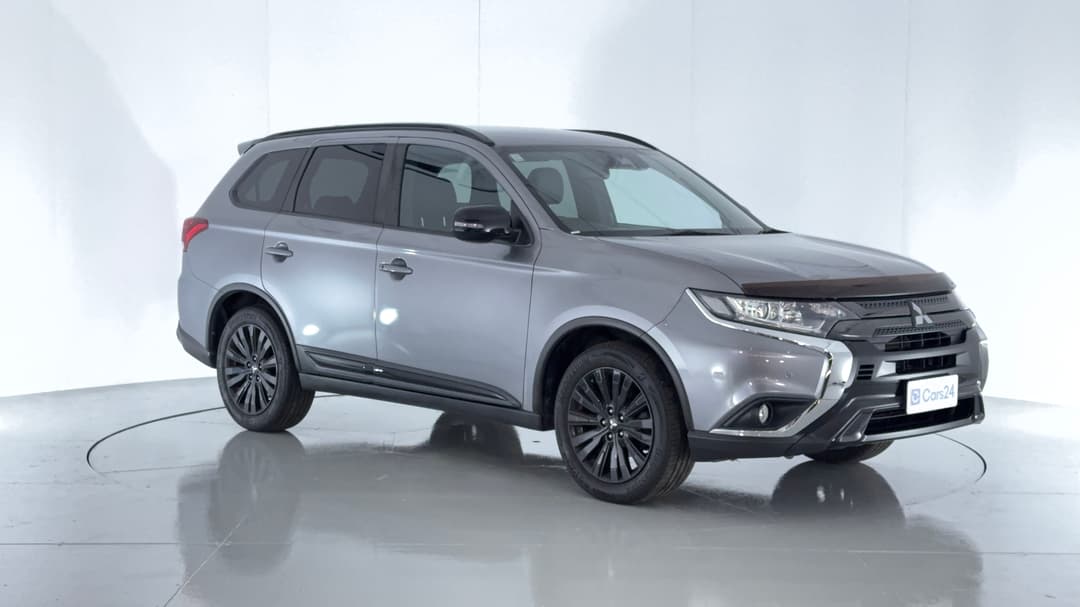 2021 Mitsubishi Outlander Black Edition 7 Seat (2WD), Automatic, 98176 km, Right Front Diagonal (45- Degree) View
