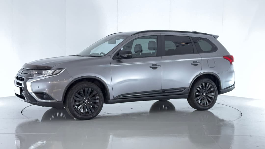 2021 Mitsubishi Outlander Black Edition 7 Seat (2WD), Automatic, 98176 km, Left Front Diagonal (45- Degree) View