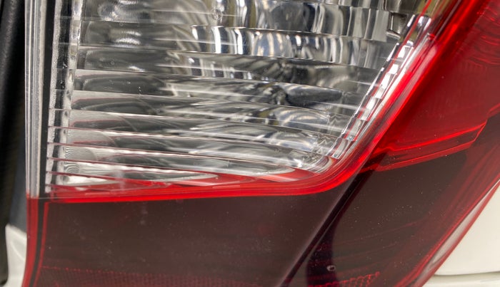 2015 Honda Jazz 1.2 V AT, Petrol, Automatic, 58,804 km, Left tail light - Minor damage