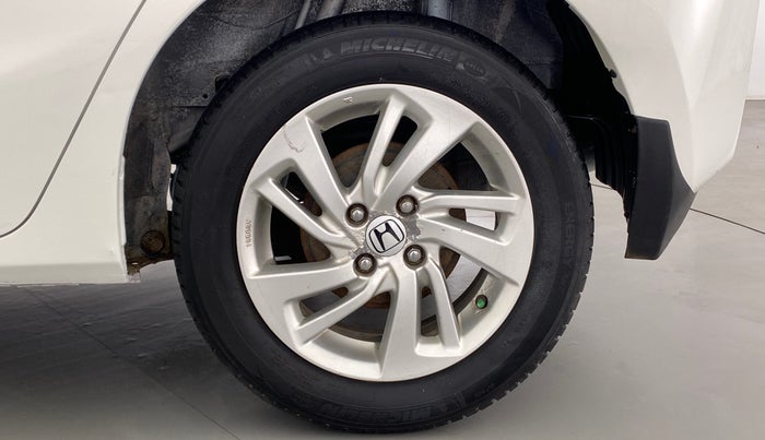 2015 Honda Jazz 1.2 V AT, Petrol, Automatic, 58,804 km, Left Rear Wheel