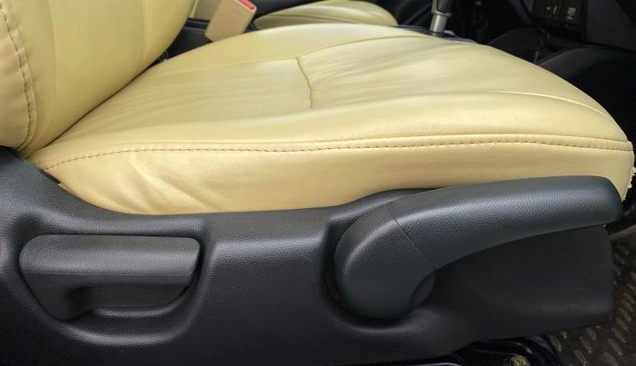2015 Honda Jazz 1.2 V AT, Petrol, Automatic, 58,804 km, Driver Side Adjustment Panel