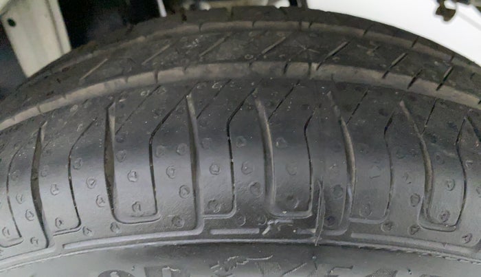 2017 Maruti Alto K10 VXI P, Petrol, Manual, Left Rear Tyre Tread