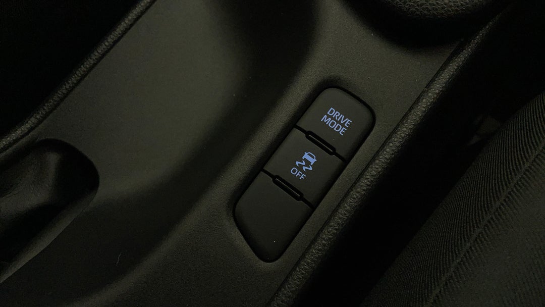 2021 Toyota Yaris Ascent Sport, Automatic, 13320 km, Utility Switches/Buttons