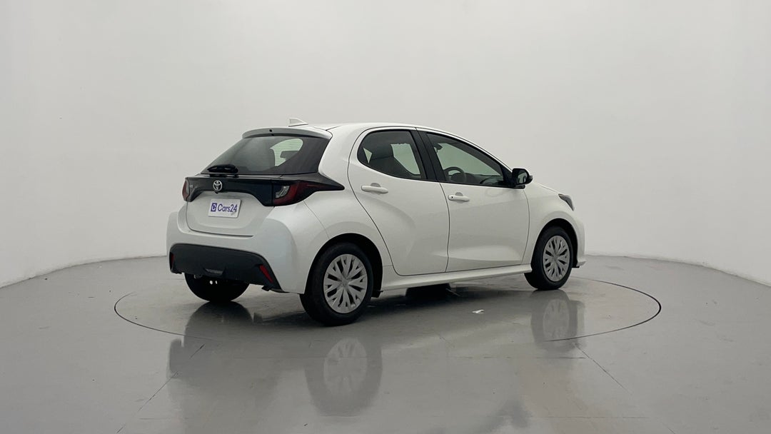 2021 Toyota Yaris Ascent Sport, Automatic, 13320 km, Right Back Diagonal (45- Degree) View