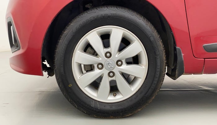 2015 Hyundai Xcent S (O) 1.2, Petrol, Manual, 83,824 km, Left Front Wheel