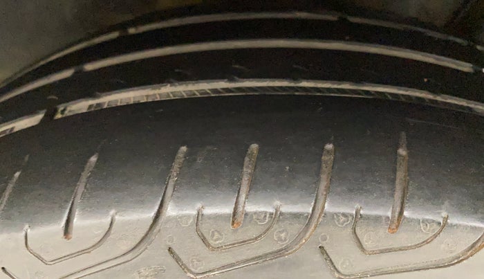 2015 Hyundai Xcent S (O) 1.2, Petrol, Manual, 83,824 km, Left Rear Tyre Tread