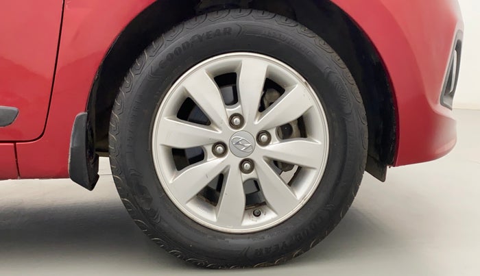 2015 Hyundai Xcent S (O) 1.2, Petrol, Manual, 83,824 km, Right Front Wheel