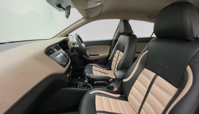 2015 Hyundai Elite i20 ASTA 1.4 CRDI, Diesel, Manual, 60,292 km, Right Side Front Door Cabin