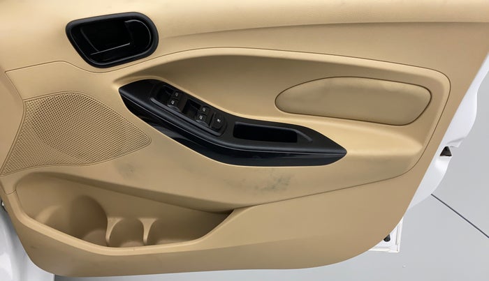 2017 Ford Figo Aspire 1.2 TITANIUM PETROL, Petrol, Manual, 41,530 km, Driver Side Door Panels Control