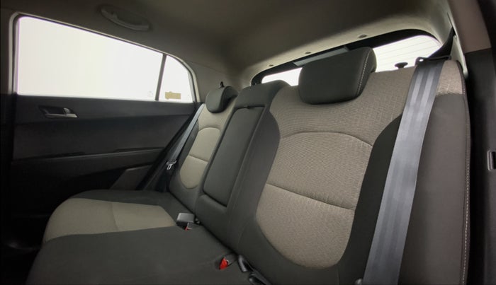 2016 Hyundai Creta 1.6 SX PLUS VTVT, Petrol, Manual, 72,879 km, Right Side Rear Door Cabin