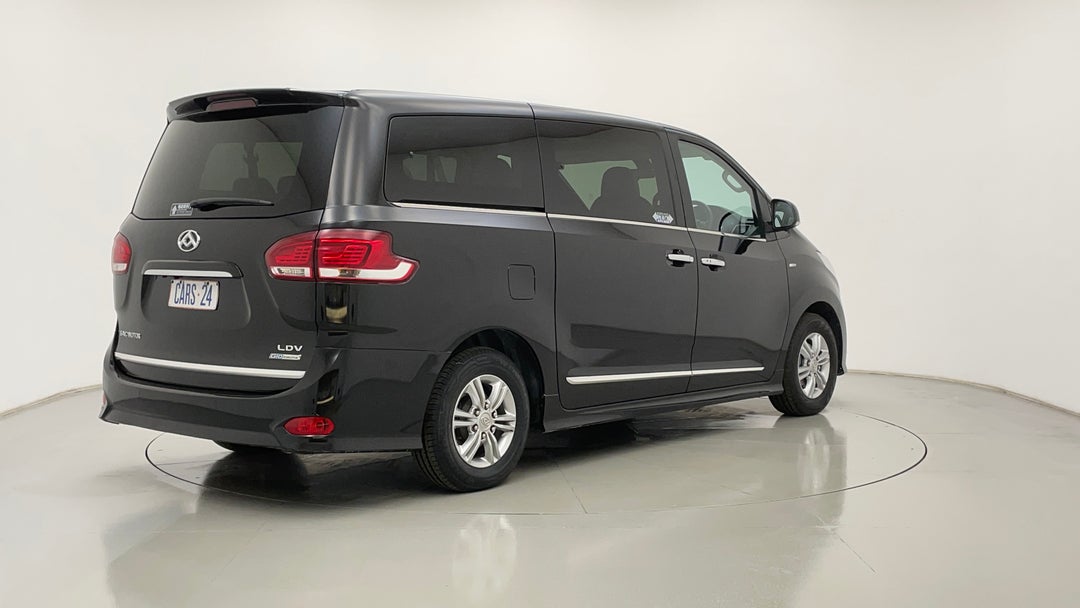 Right Back Diagonal (45- Degree) View