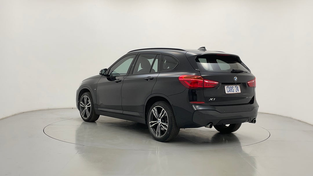 Left Back Diagonal (45- Degree) View