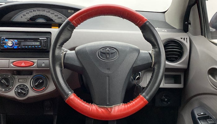 2011 Toyota Etios Liva G, Petrol, Manual, 33,651 km, Steering Wheel Close Up