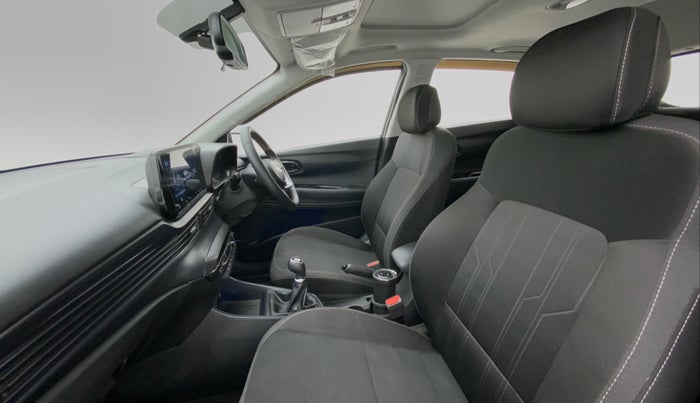 2021 Hyundai NEW I20 ASTA (O) 1.2 MT, Petrol, Manual, 13,811 km, Right Side Front Door Cabin