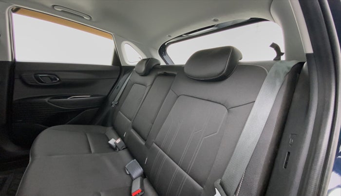 2021 Hyundai NEW I20 ASTA (O) 1.2 MT, Petrol, Manual, 13,811 km, Right Side Rear Door Cabin