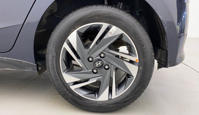 2021 Hyundai NEW I20 ASTA (O) 1.2 MT, Petrol, Manual, 13,811 km, Left Rear Wheel
