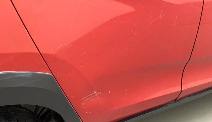 2018 Mahindra KUV 100 NXT K4+ P 6 STR, Petrol, Manual, 25,655 km, Right rear door - Minor scratches