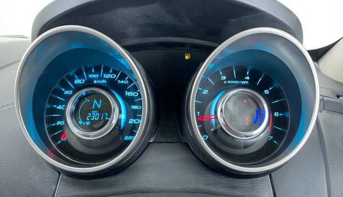 2019 Mahindra XUV500 W11 (O), Diesel, Manual, 23,017 km, Odometer Image