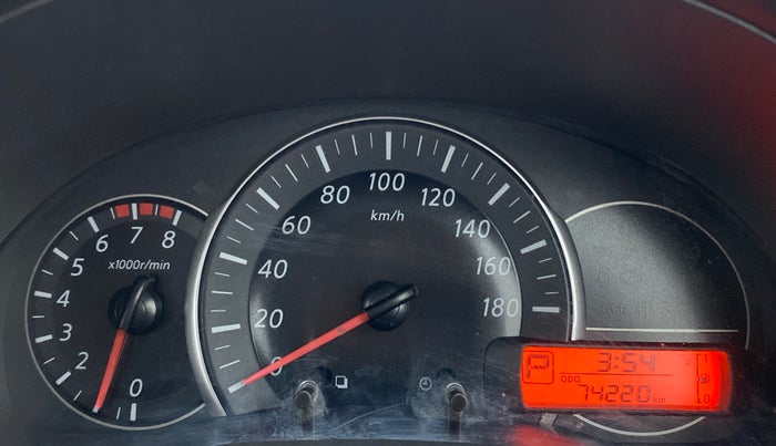 2016 Nissan Micra XV CVT, Petrol, Automatic, 74,220 km, Odometer Image