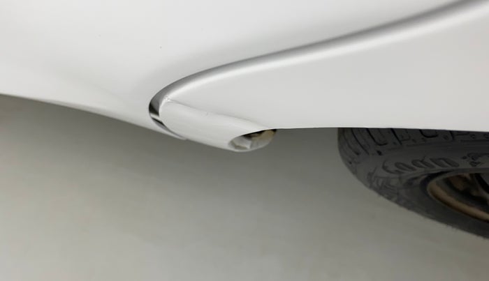2017 Datsun Go ANNIVERSARY EDITION, Petrol, Manual, 71,346 km, Left quarter panel - Slightly dented