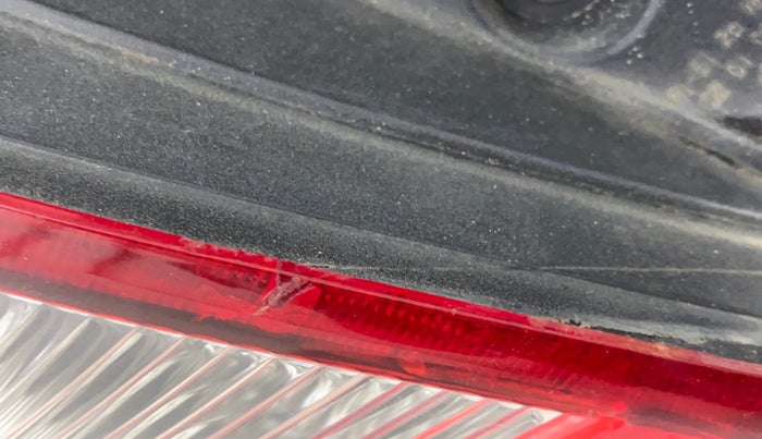 2017 Datsun Go ANNIVERSARY EDITION, Petrol, Manual, 71,346 km, Left tail light - < 2 inches,no. = 2
