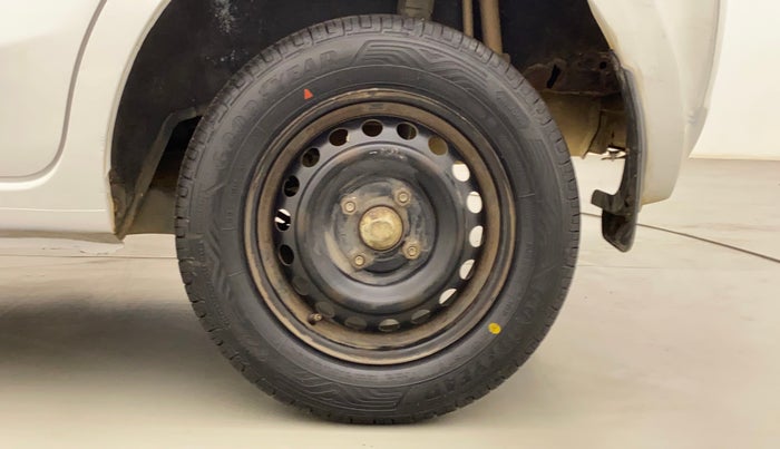 2017 Datsun Go ANNIVERSARY EDITION, Petrol, Manual, 71,346 km, Left Rear Wheel