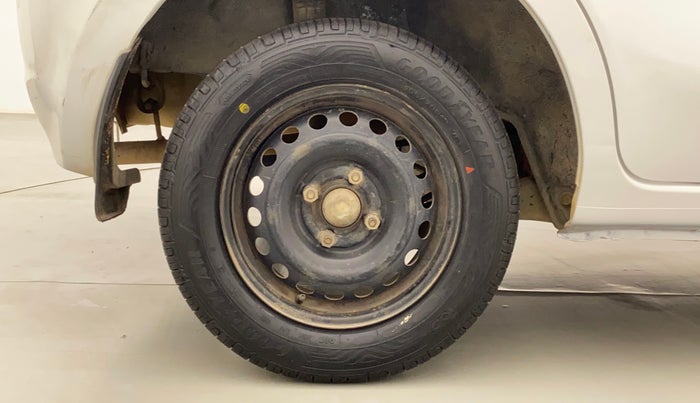 2017 Datsun Go ANNIVERSARY EDITION, Petrol, Manual, 71,346 km, Right Rear Wheel
