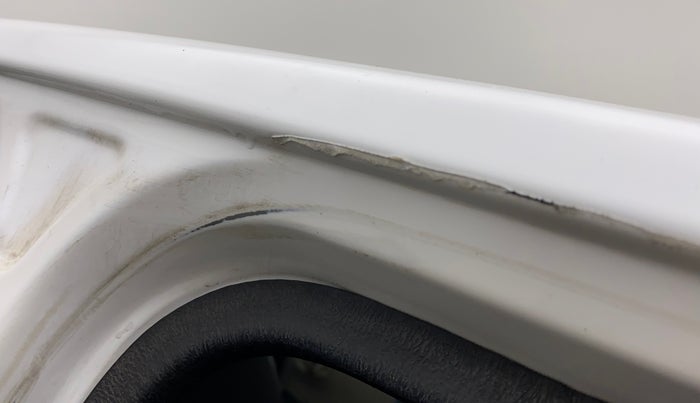 2017 Datsun Go ANNIVERSARY EDITION, Petrol, Manual, 71,346 km, Left B pillar - Minor scratches