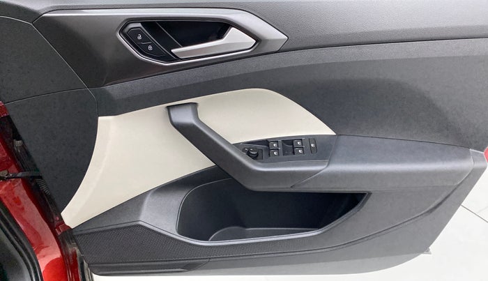 2022 Volkswagen TAIGUN TOPLINE 1.0 TSI AT, Petrol, Automatic, 9,955 km, Driver Side Door Panels Control