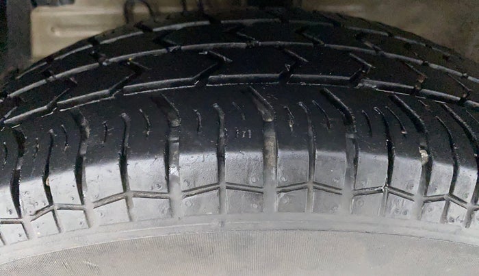 2017 Maruti Swift VDI OPT, Diesel, Manual, 53,768 km, Left Front Tyre Tread