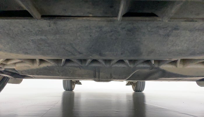2015 Volkswagen Vento HIGHLINE PETROL, Petrol, Manual, 86,089 km, Front Underbody