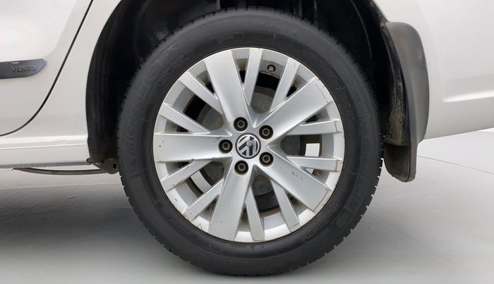 2015 Volkswagen Vento HIGHLINE PETROL, Petrol, Manual, 86,089 km, Left Rear Wheel