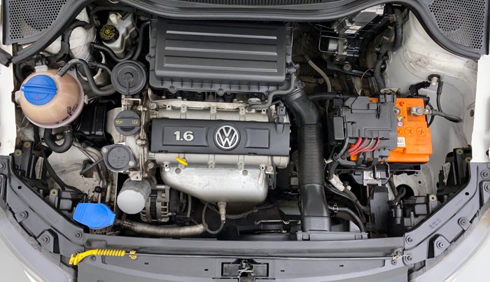 2015 Volkswagen Vento HIGHLINE PETROL, Petrol, Manual, 86,089 km, Engine Bonet View