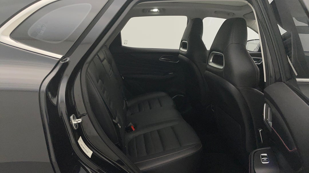 2021 MG HS Essence, Automatic, 78470 km, Right Side Rear Door Cabin View