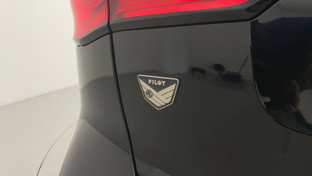 2021 MG HS Essence, Automatic, 78470 km, Badge (Boot Left Side)