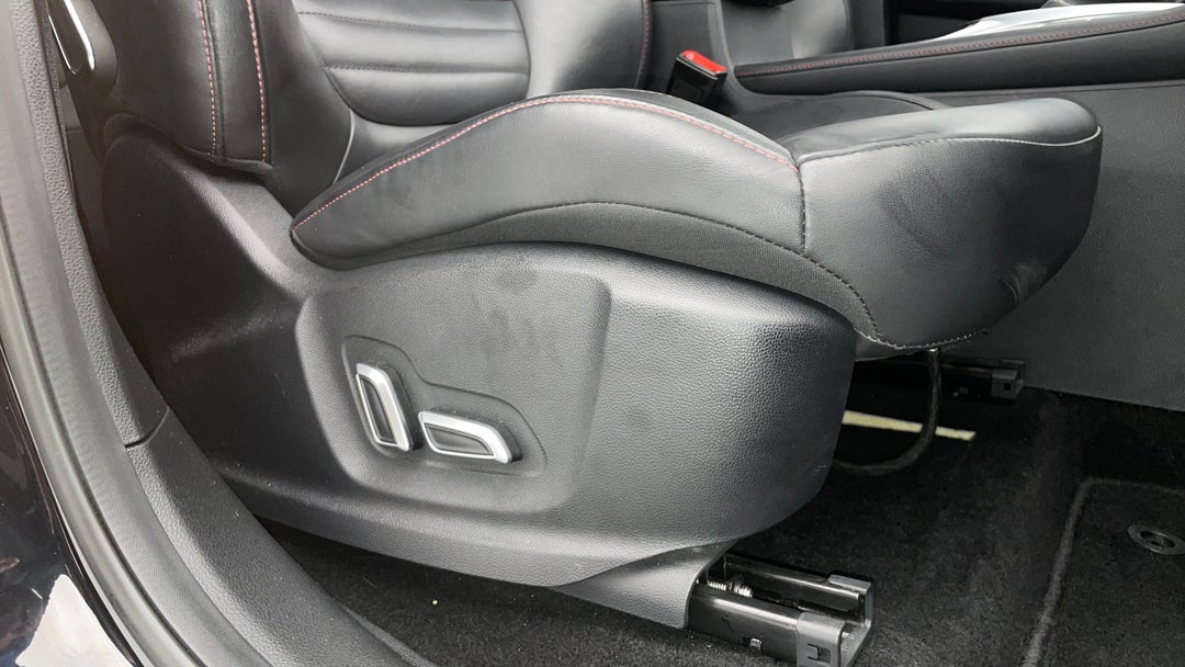 2021 MG HS Essence, Automatic, 78470 km, Drivers Side Adjustment Panel