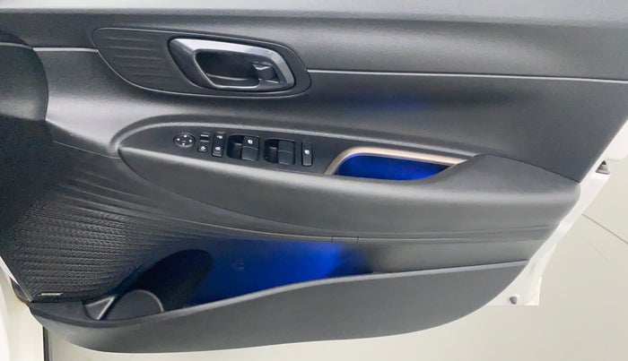 2021 Hyundai NEW I20 ASTA (O) 1.2 MT, Petrol, Manual, 17,708 km, Driver Side Door Panels Control