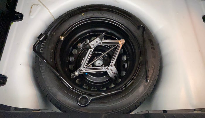 2021 Hyundai NEW I20 ASTA (O) 1.2 MT, Petrol, Manual, 17,708 km, Spare Tyre