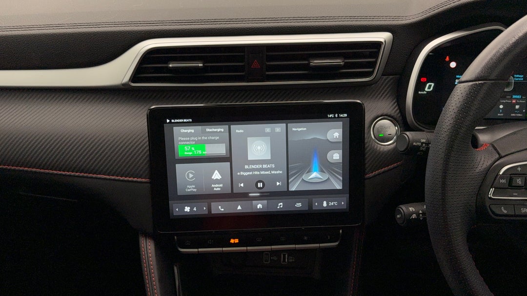 2022 MG ZS EV Essence, Automatic, 39983 km, Center Console