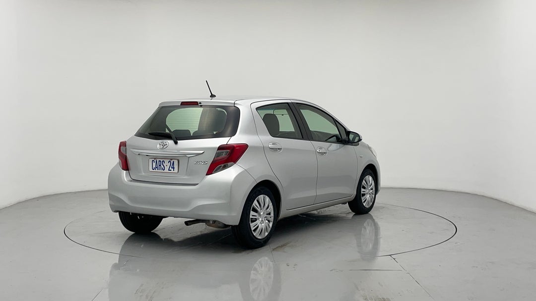 Right Back Diagonal (45- Degree) View