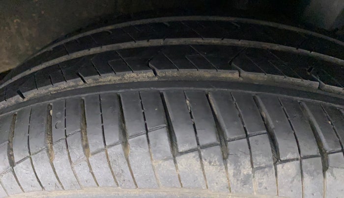 2019 Hyundai Grand i10 ASTA 1.2 KAPPA VTVT, Petrol, Manual, Left Rear Tyre Tread