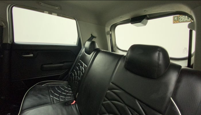 2020 Maruti New Wagon-R VXI 1.2, Petrol, Manual, 30,400 km, Right Side Rear Door Cabin