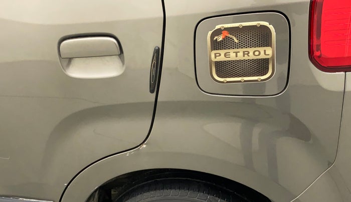 2020 Maruti New Wagon-R VXI 1.2, Petrol, Manual, 30,400 km, Left quarter panel - Minor scratches
